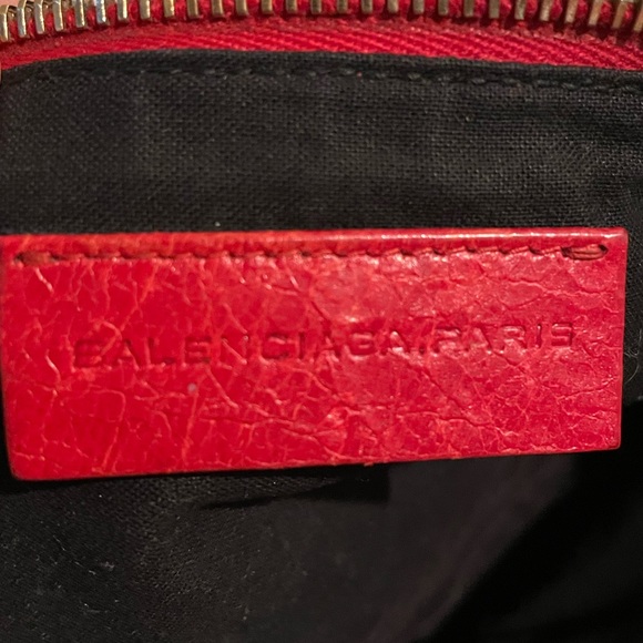 Authentic Balenciaga Crossbody bag - Picture 3 of 5